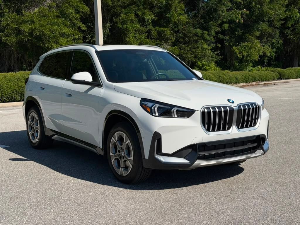 Certified Used 2026 Alpine White BMW xDrive28i image 7