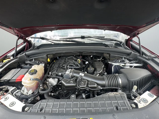Used 2023 Red Jeep Laredo image 34