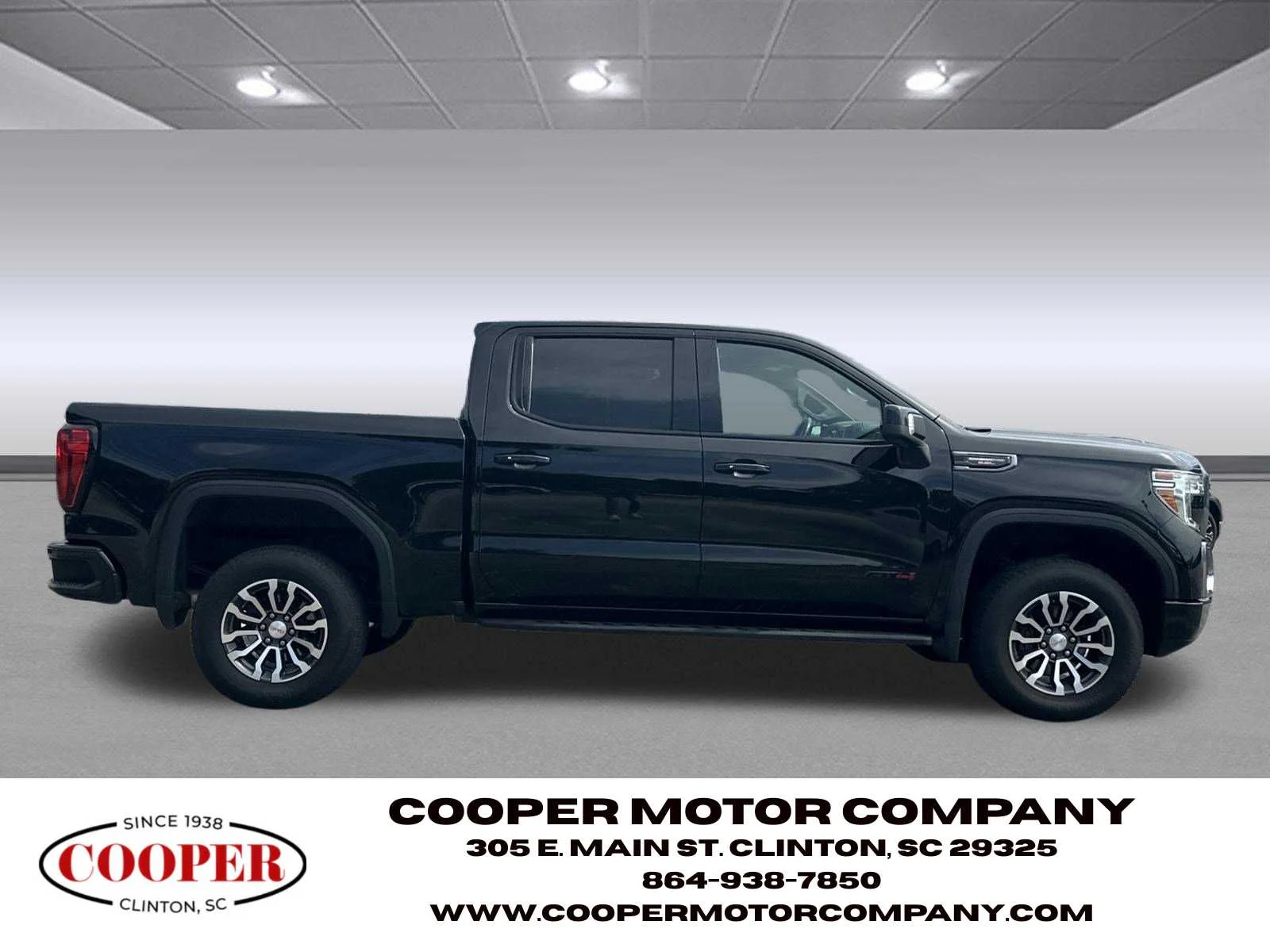 Used 2022 Onyx Black GMC AT4 image 6