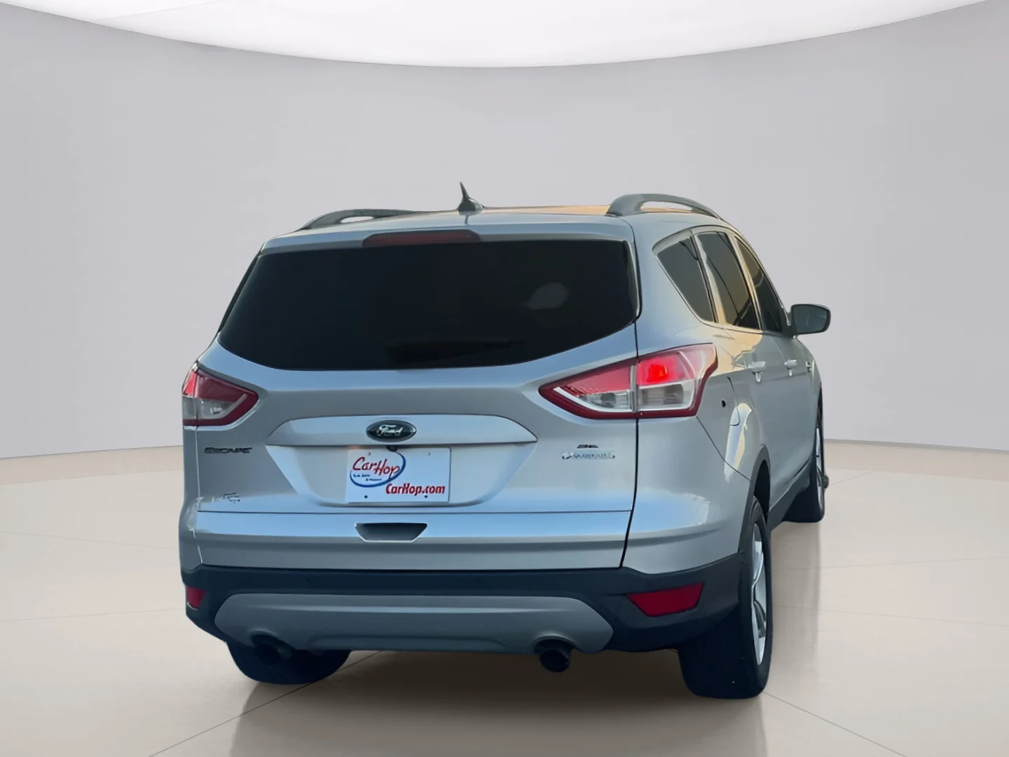 Used 2016 Silver Ford SE image 3