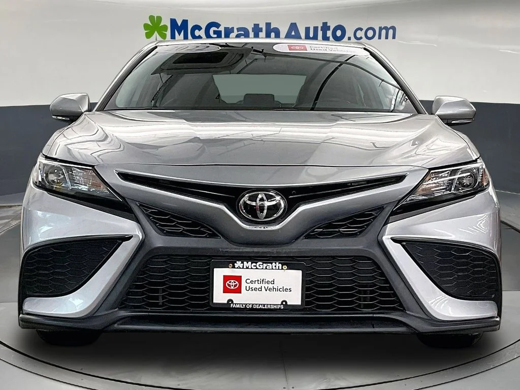 Certified Used 2022 Silver Toyota SE image 5