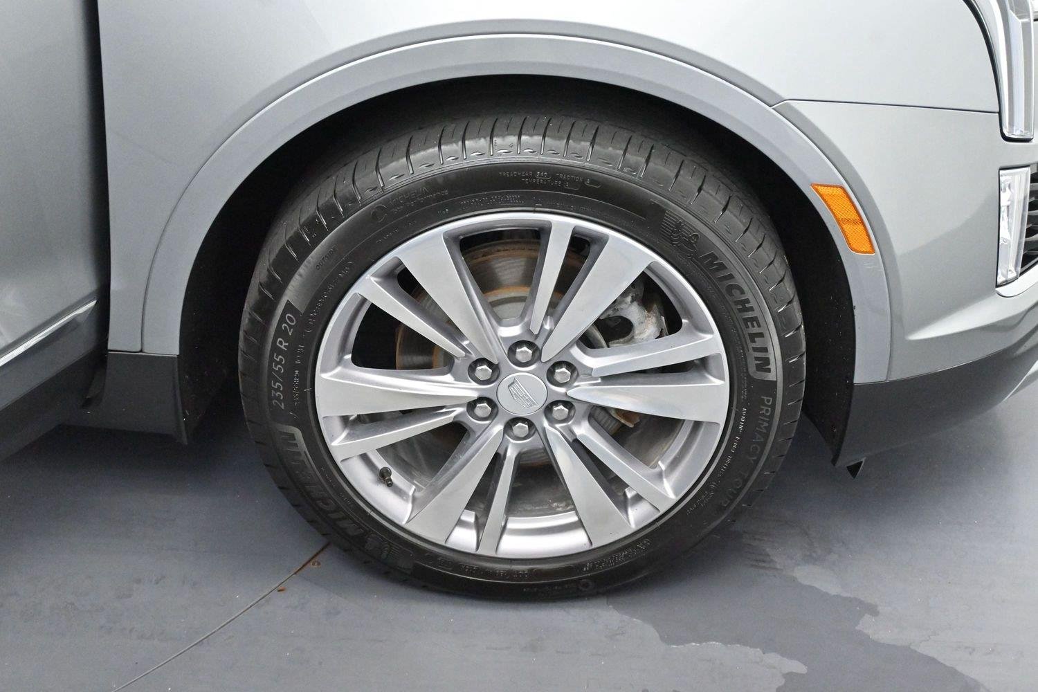 Used 2024 Argent Silver Metallic Cadillac Premium Luxury image 35