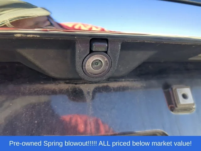 Used 2020 Black Ford SE image 14