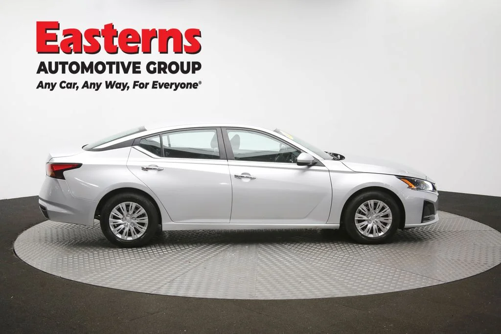Used 2023 Silver Nissan 2.5 S image 43
