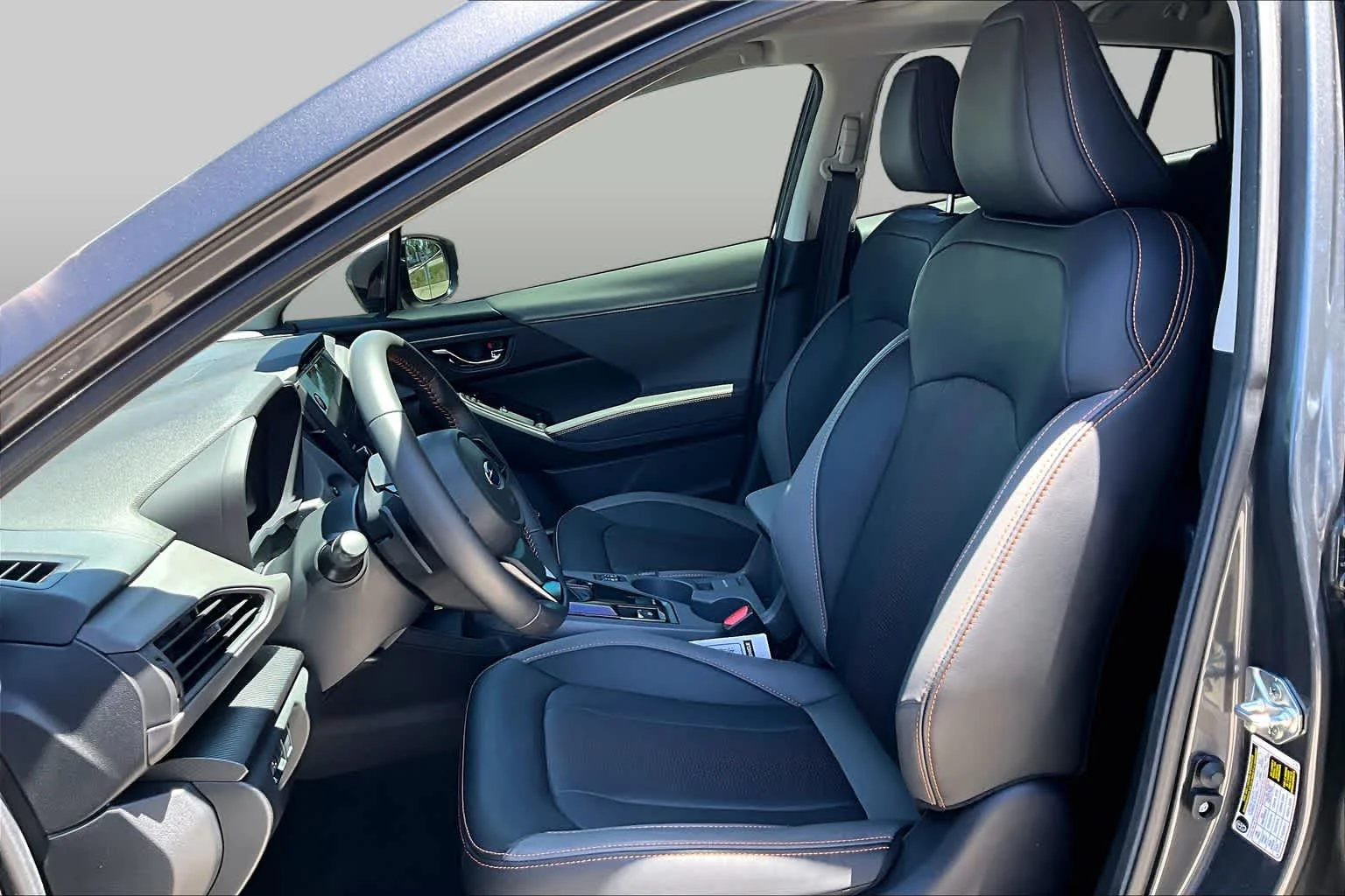 Used 2025 Magnetite Gray Metallic Subaru Limited image 14