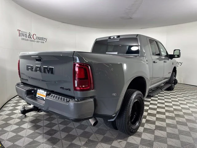 Used 2025 White Ram Laramie image 7