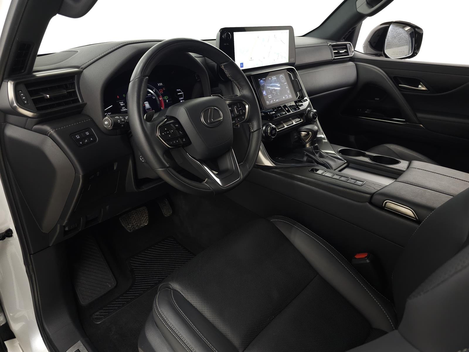 2024 Lexus LX Luxury - Photo 15