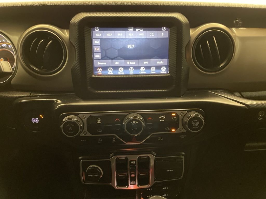 Used 2021 Red Jeep Unlimited Willys image 14