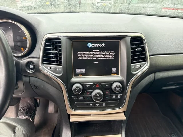 Used 2015 Bright White Clearcoat Jeep Altitude image 21