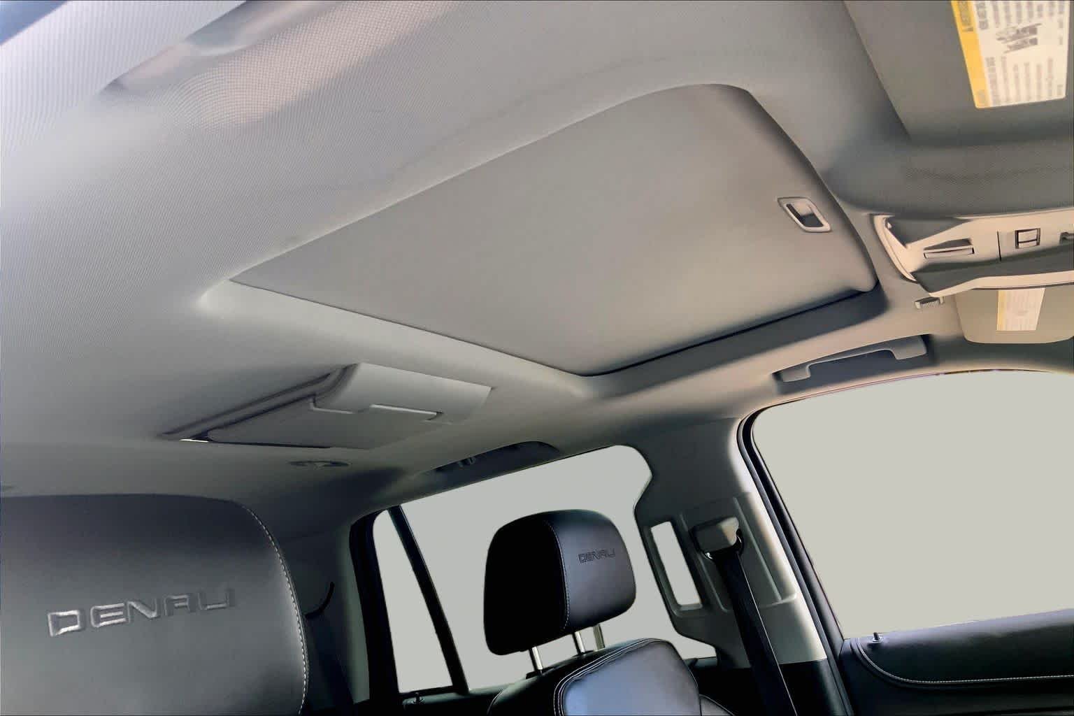 Used 2015 Iridium Metallic GMC Denali image 13