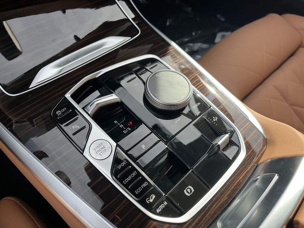 New 2027  BMW xDrive40i image 16