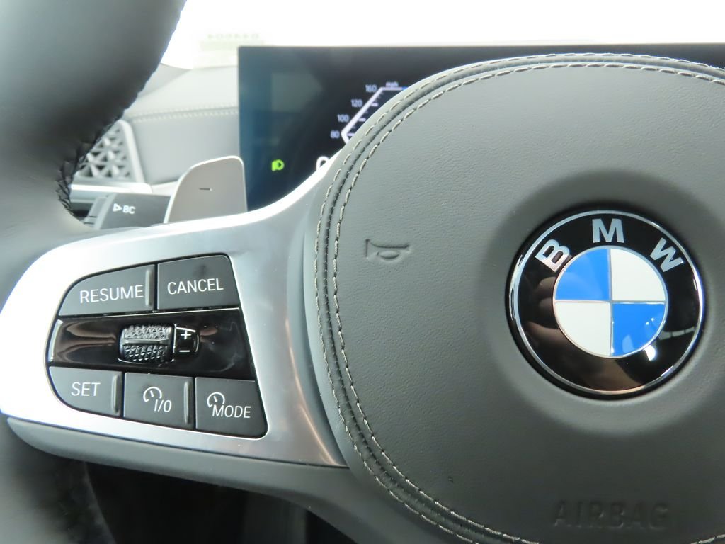 Used 2026 Gray Metallic BMW xDrive40i image 12