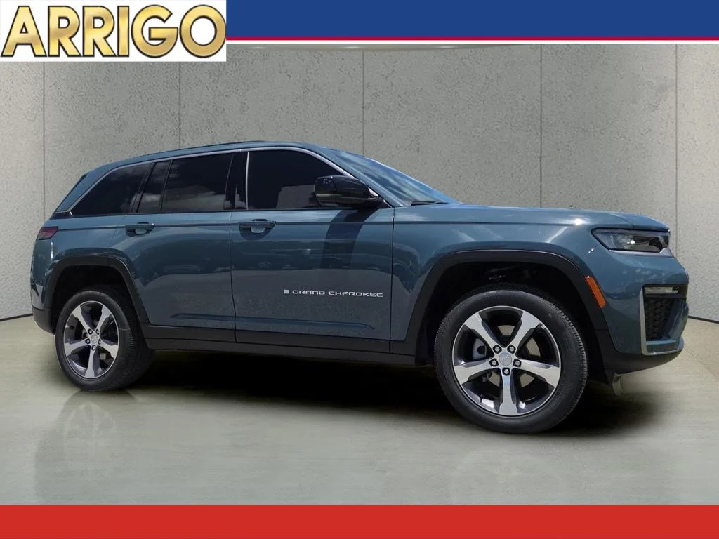 New 2026 Steel Blue Exterior Paint Jeep Limited image 1