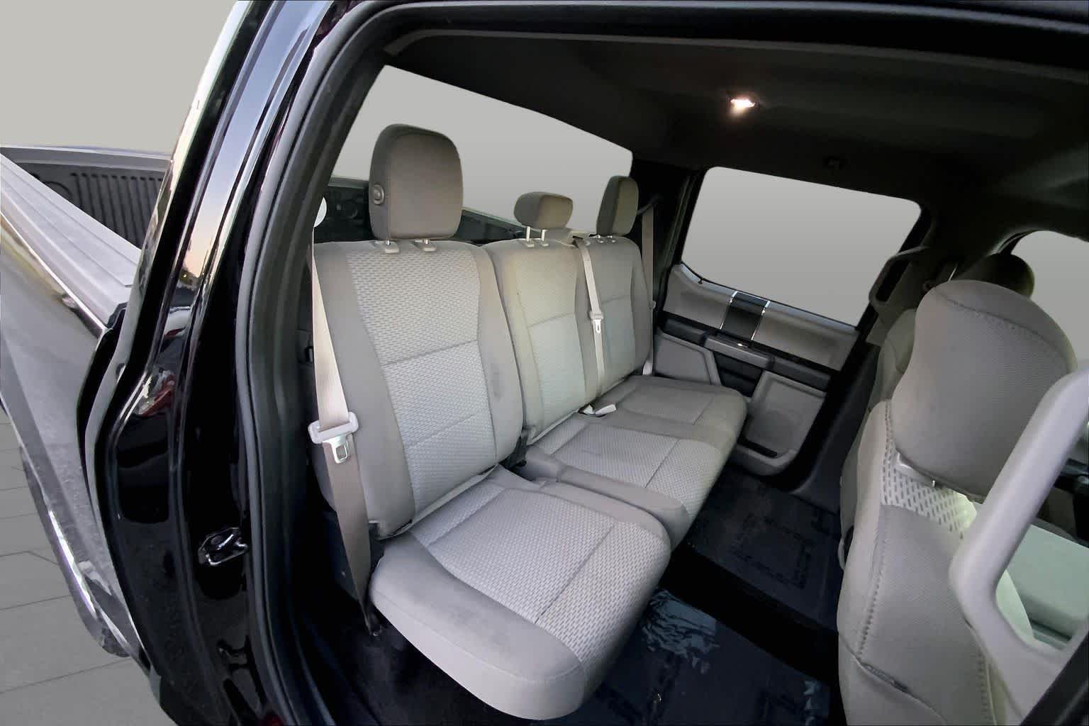 Used 2017 Shadow Black Ford XLT image 17