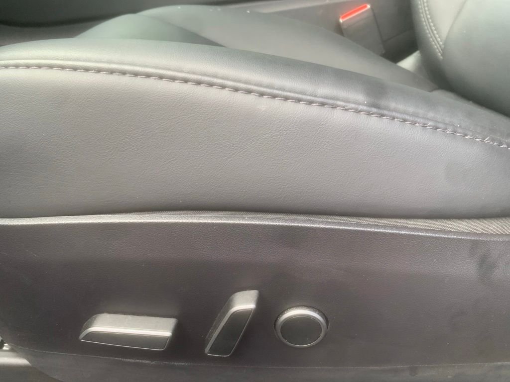Used 2021 White Tesla Standard Range Plus image 11