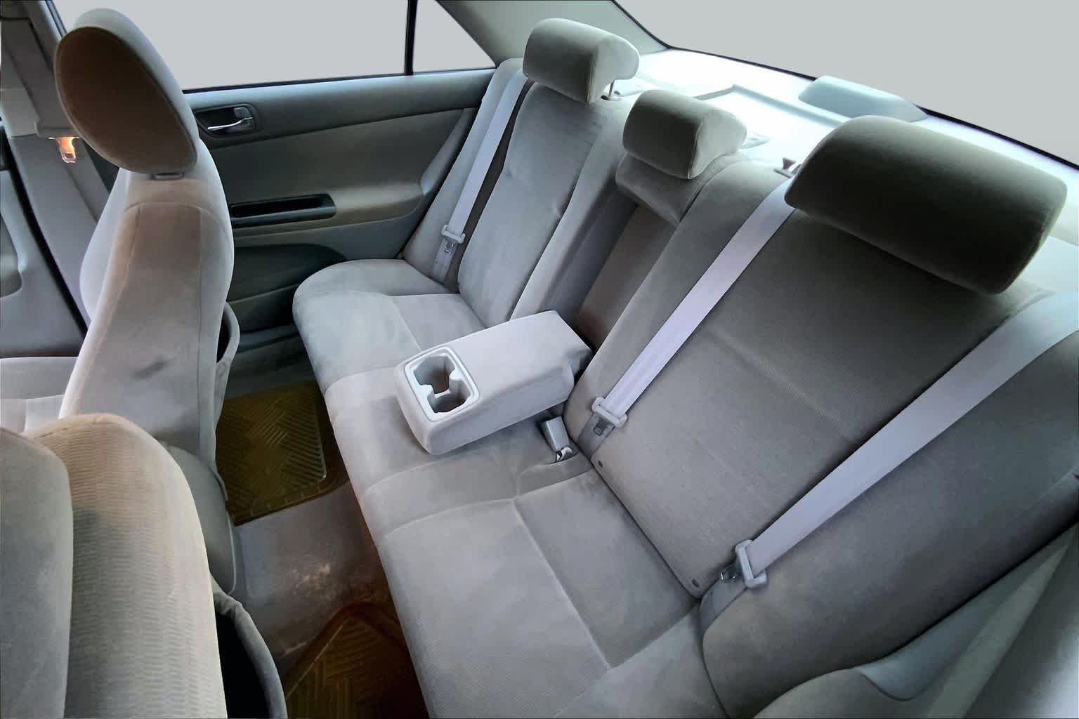Used 2005 Phantom Gray Pearl Toyota STD image 16