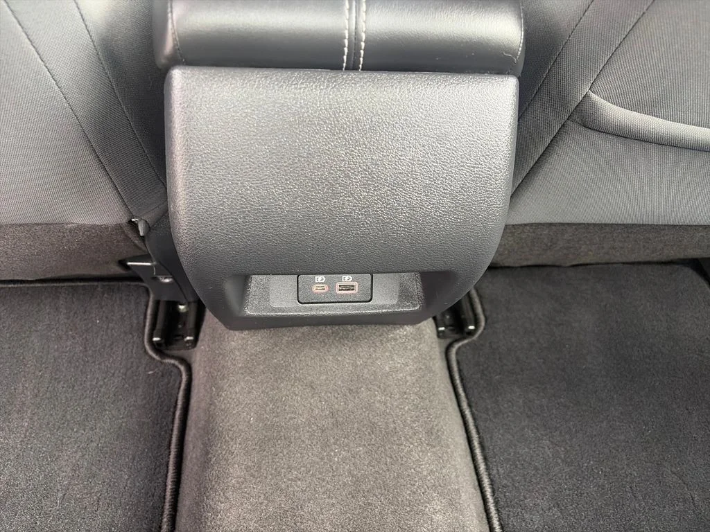 Used 2022 Gray Nissan 2.5 SV image 37