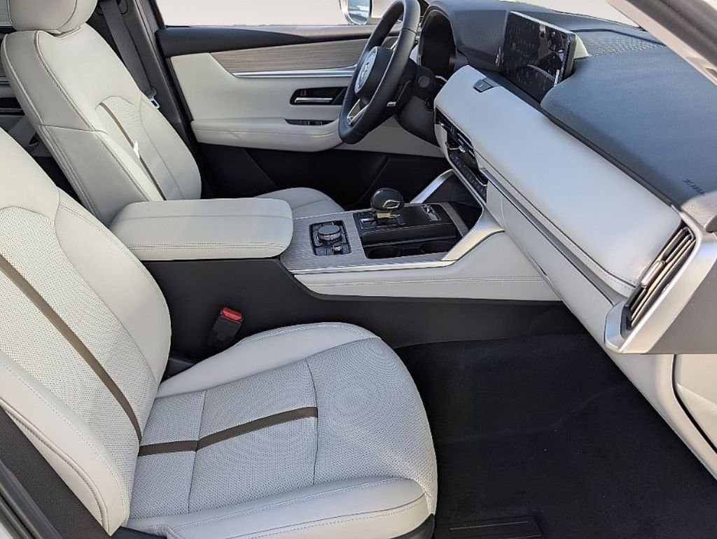 New 2026 Rhodium White Premium Mazda 3.3 Turbo Premium Plus AWD image 18