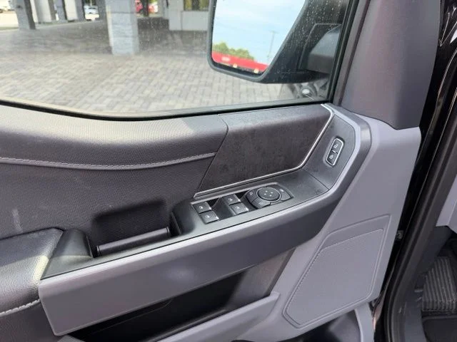 Used 2025 Black Ford XLT image 7