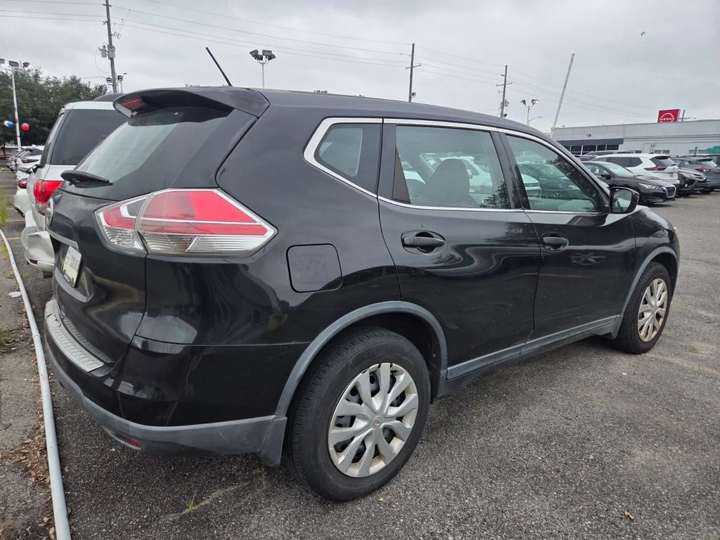 Used 2016 Black Nissan S image 5