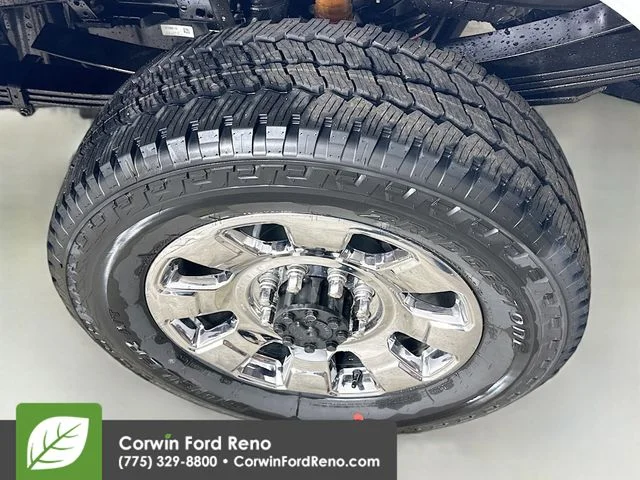 New 2026 Oxford White Ford Lariat image 31