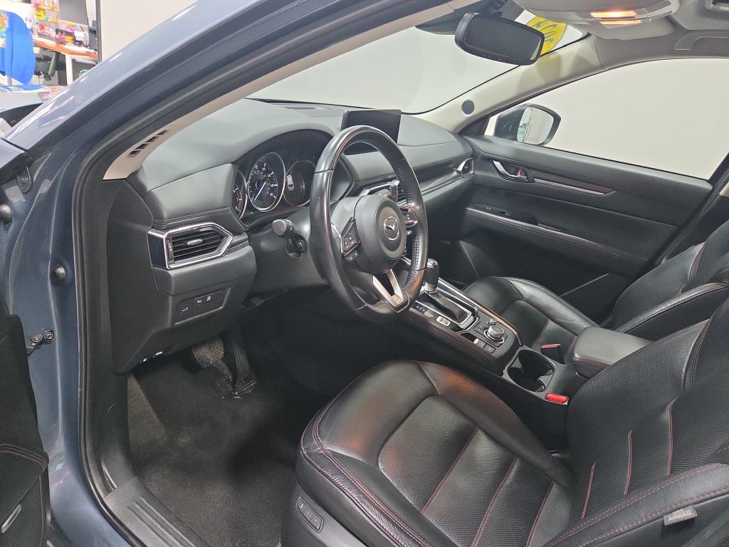 Used 2024 Gray Mazda 2.5 S Carbon Edition image 29