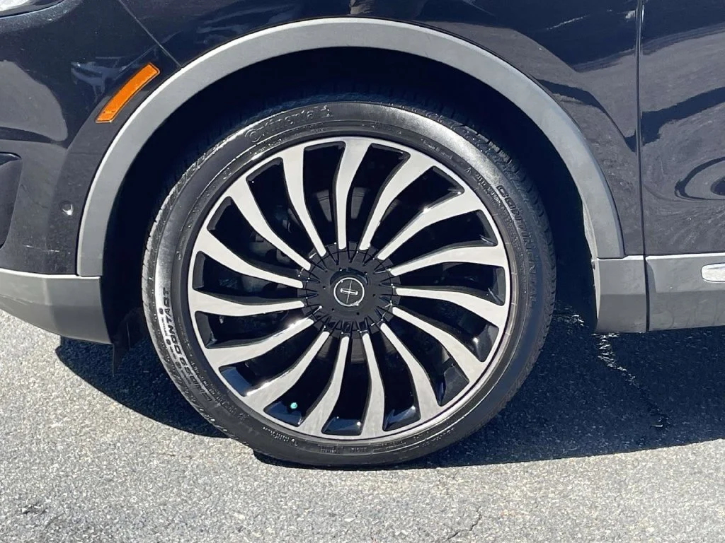 Used 2019 Black Lincoln Black Label image 11