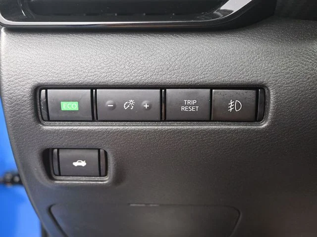 Used 2022 Blue Nissan SV image 14
