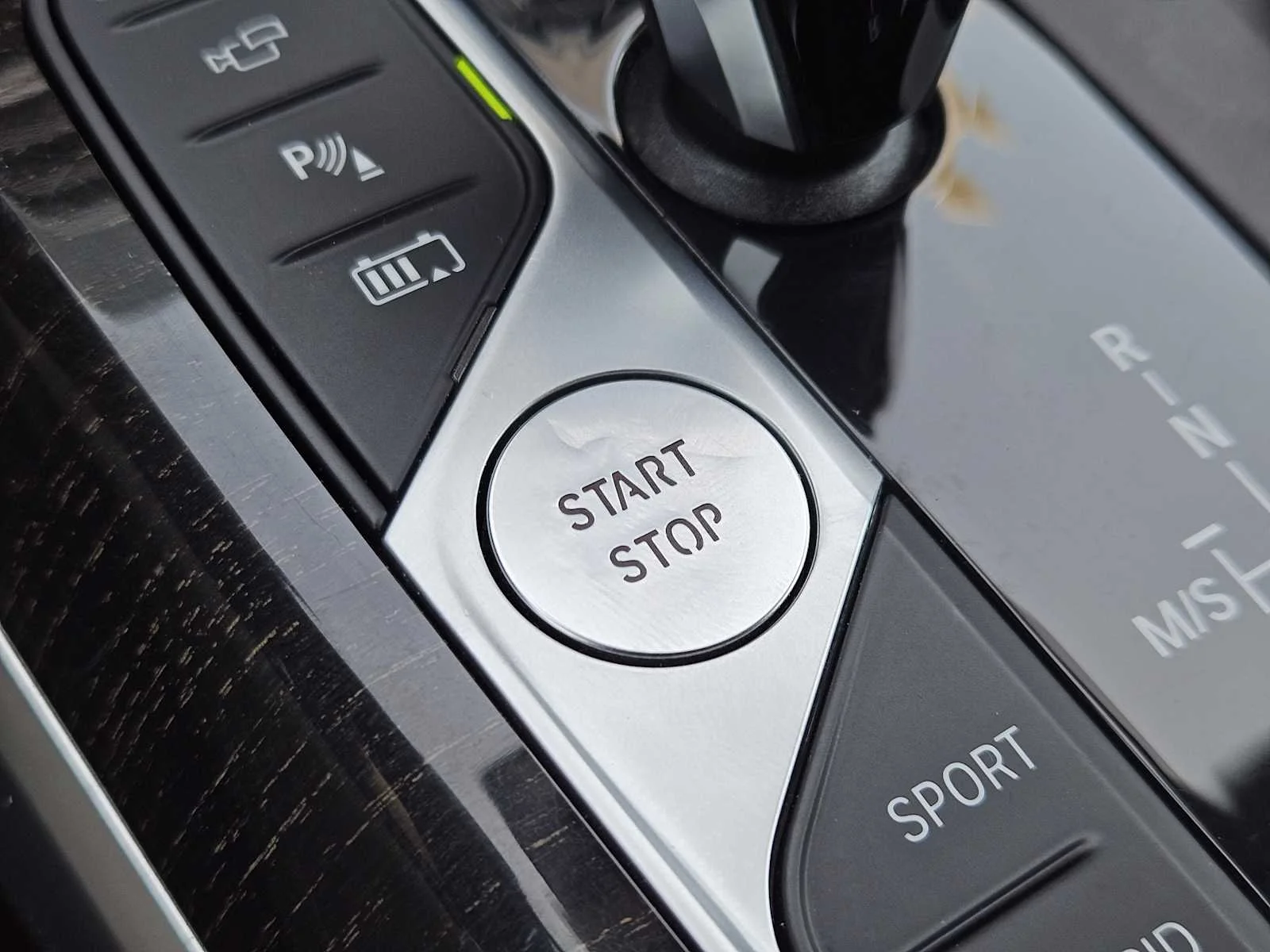 Used 2021 Black Sapphire Metallic BMW 330e image 20