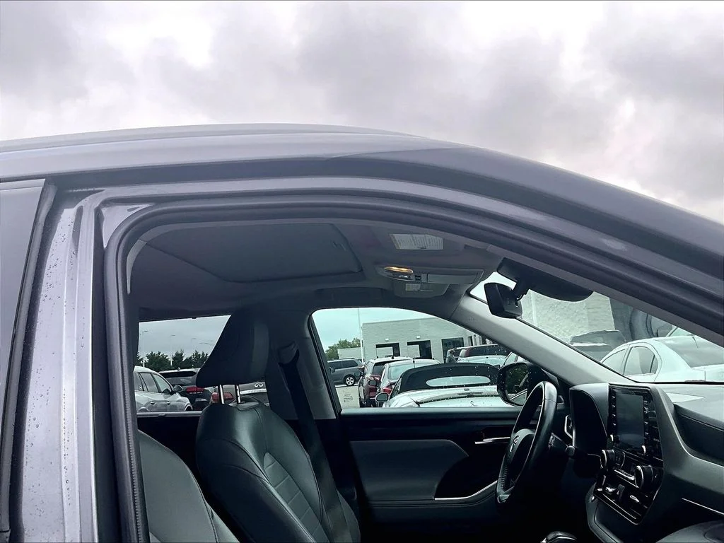 Used 2022 Gray Toyota XLE image 23