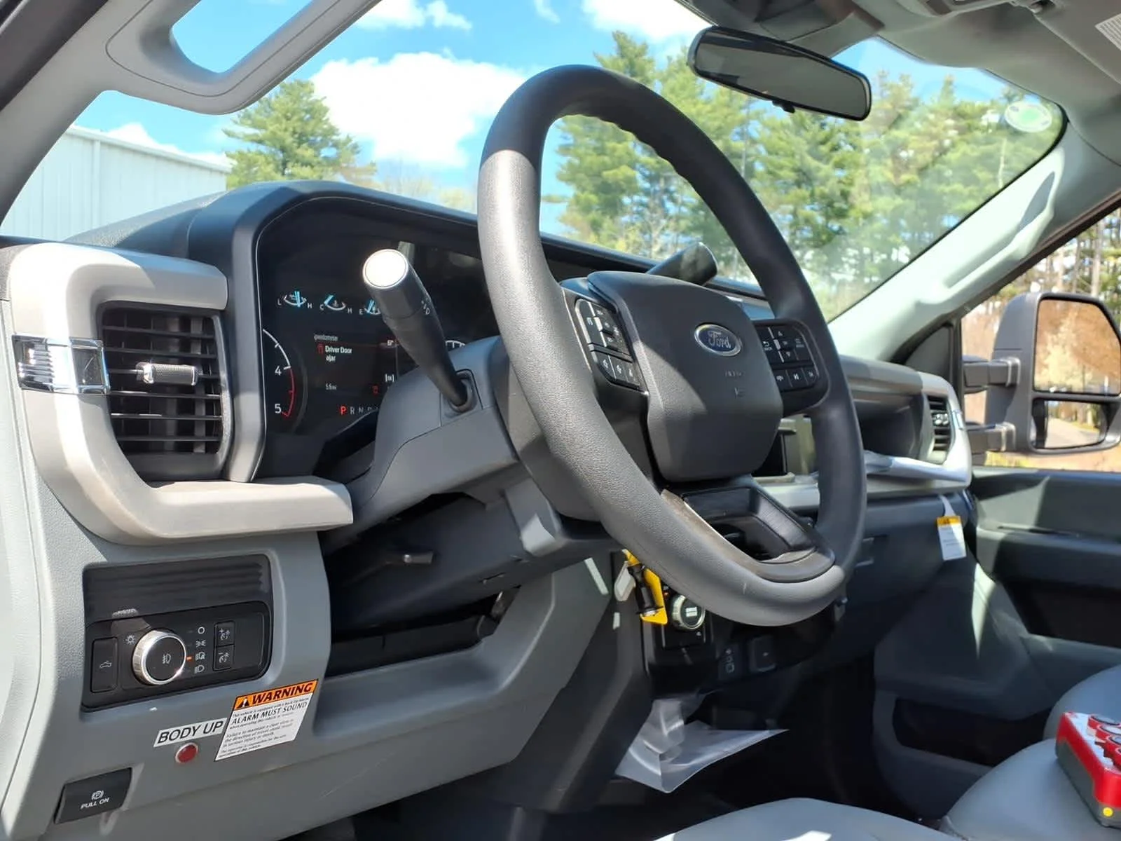 New 2026 Oxford White Ford XL image 11