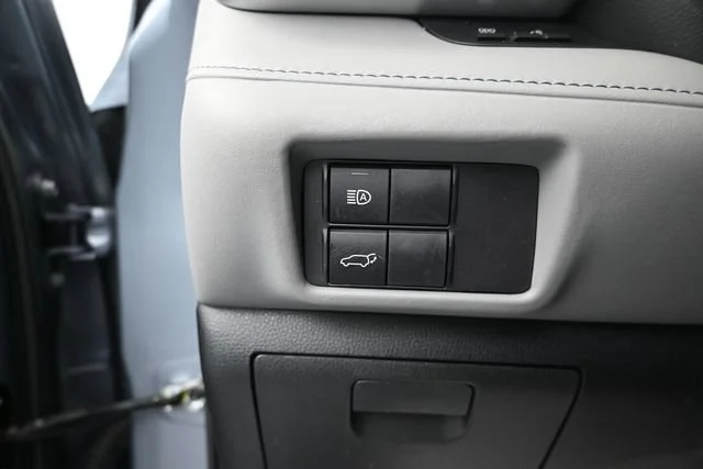 Used 2022 Moon Dust Toyota XLE image 13