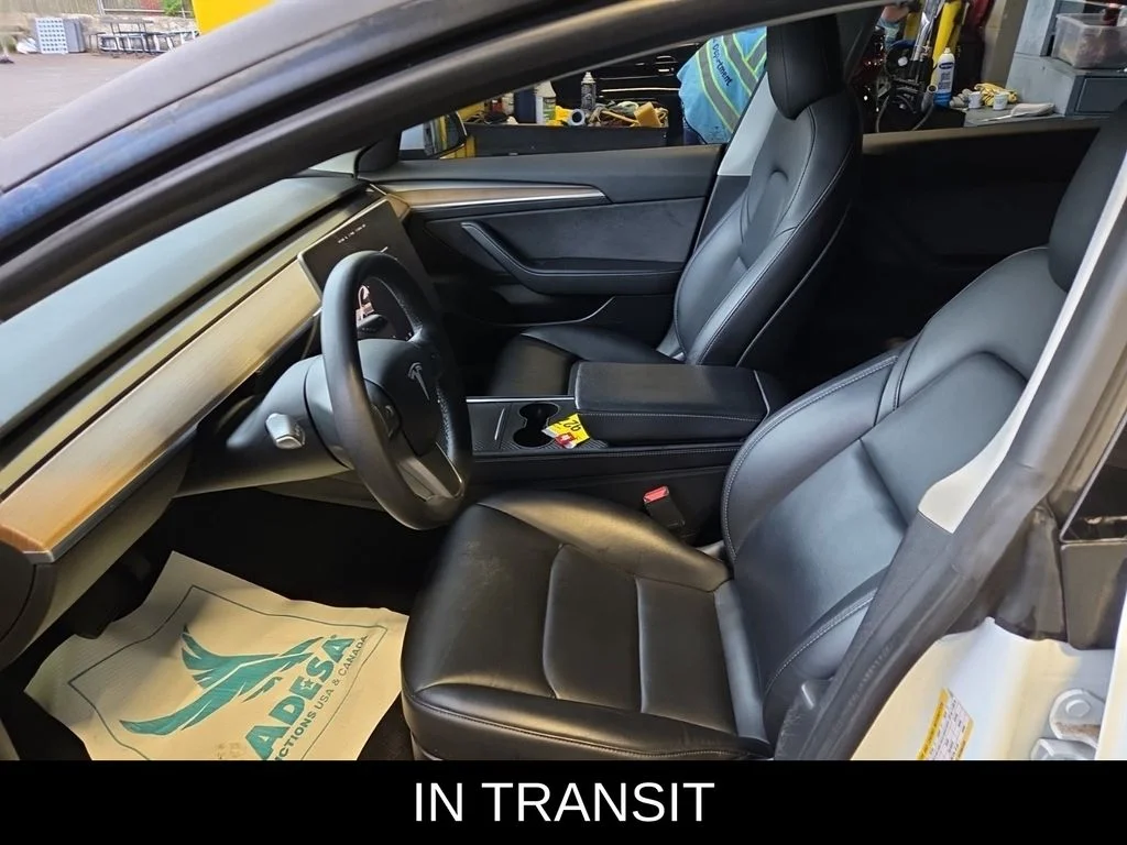 Used 2022 White Tesla Long Range image 3
