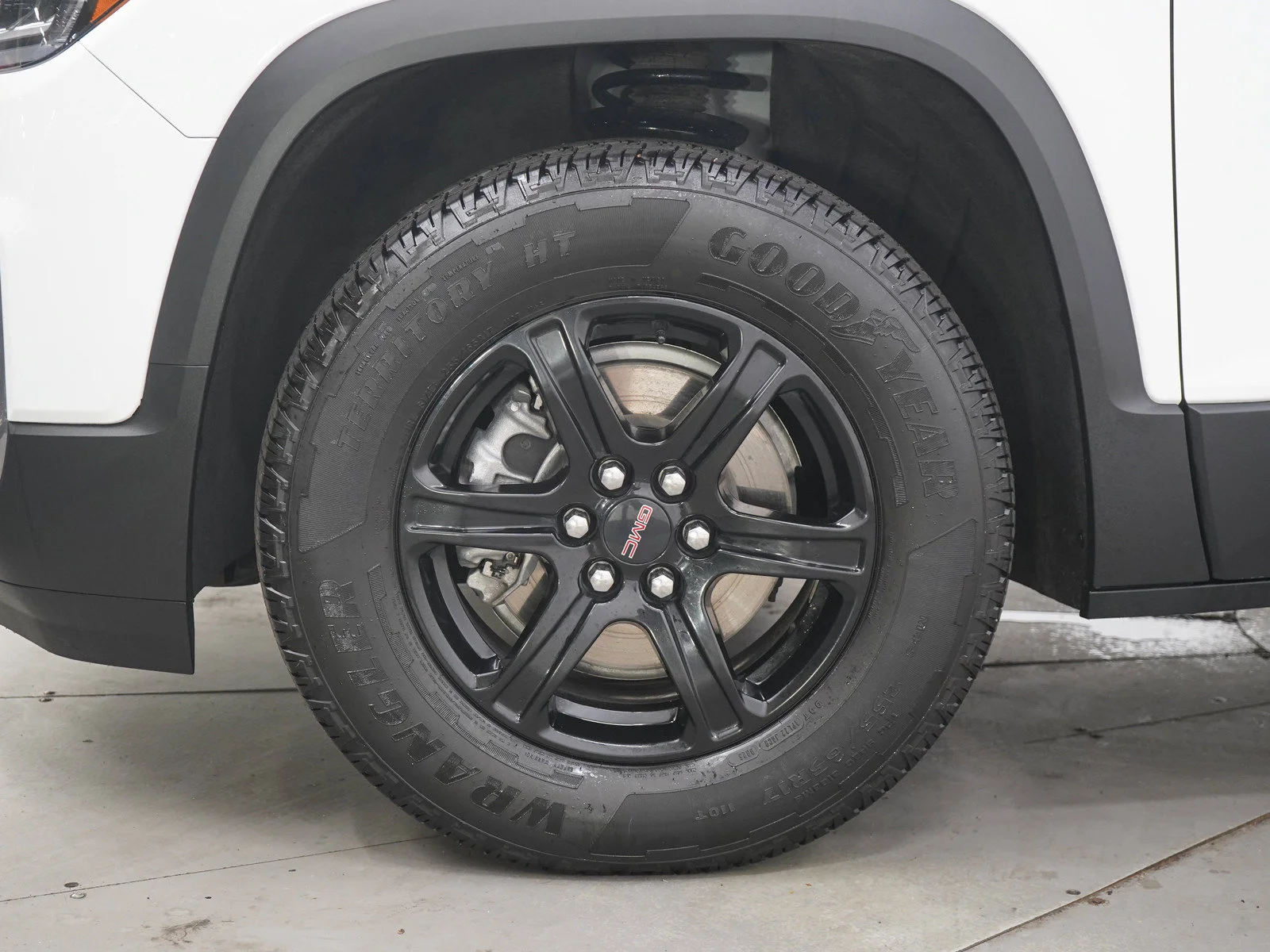 Used 2022 Summit White GMC AT4 image 29