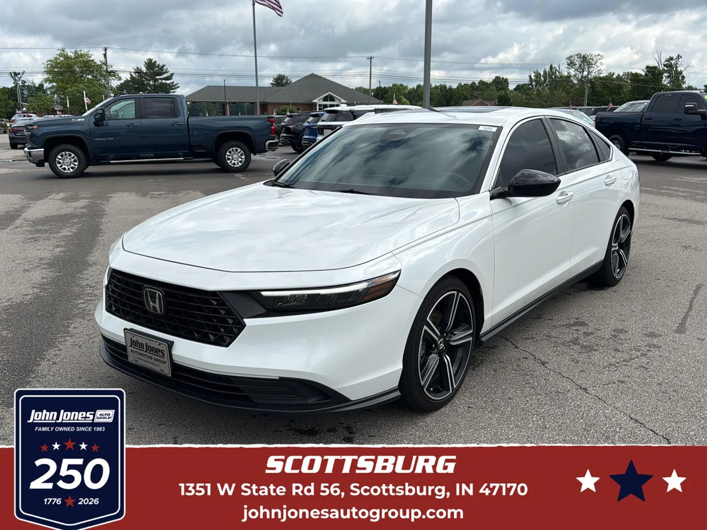 Used 2025 Platinum White Pearl Honda Sport image 1