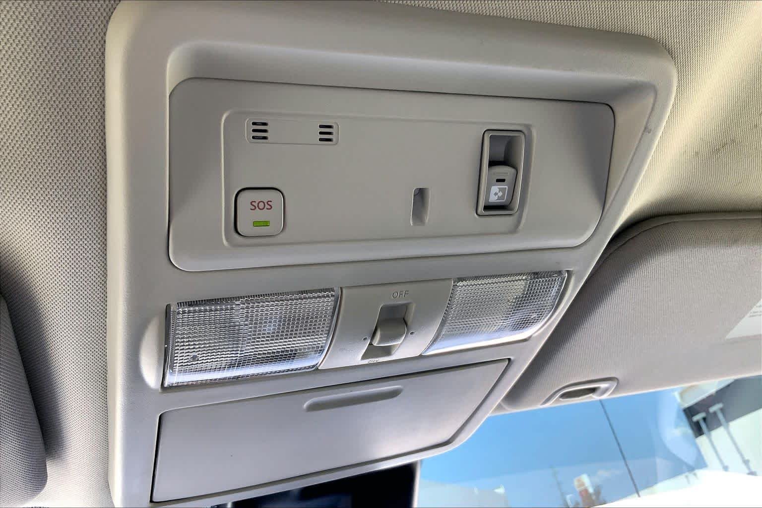 Used 2021 Glacier White Nissan SV image 34