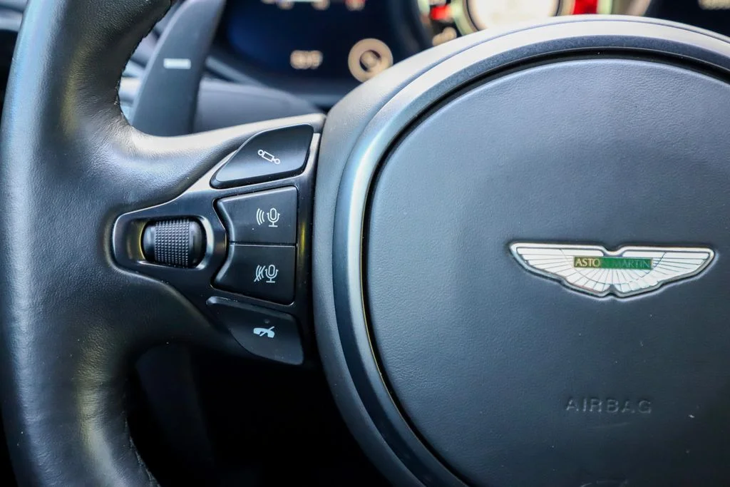 2019 Aston Martin DBS Superleggera Base - Photo 29