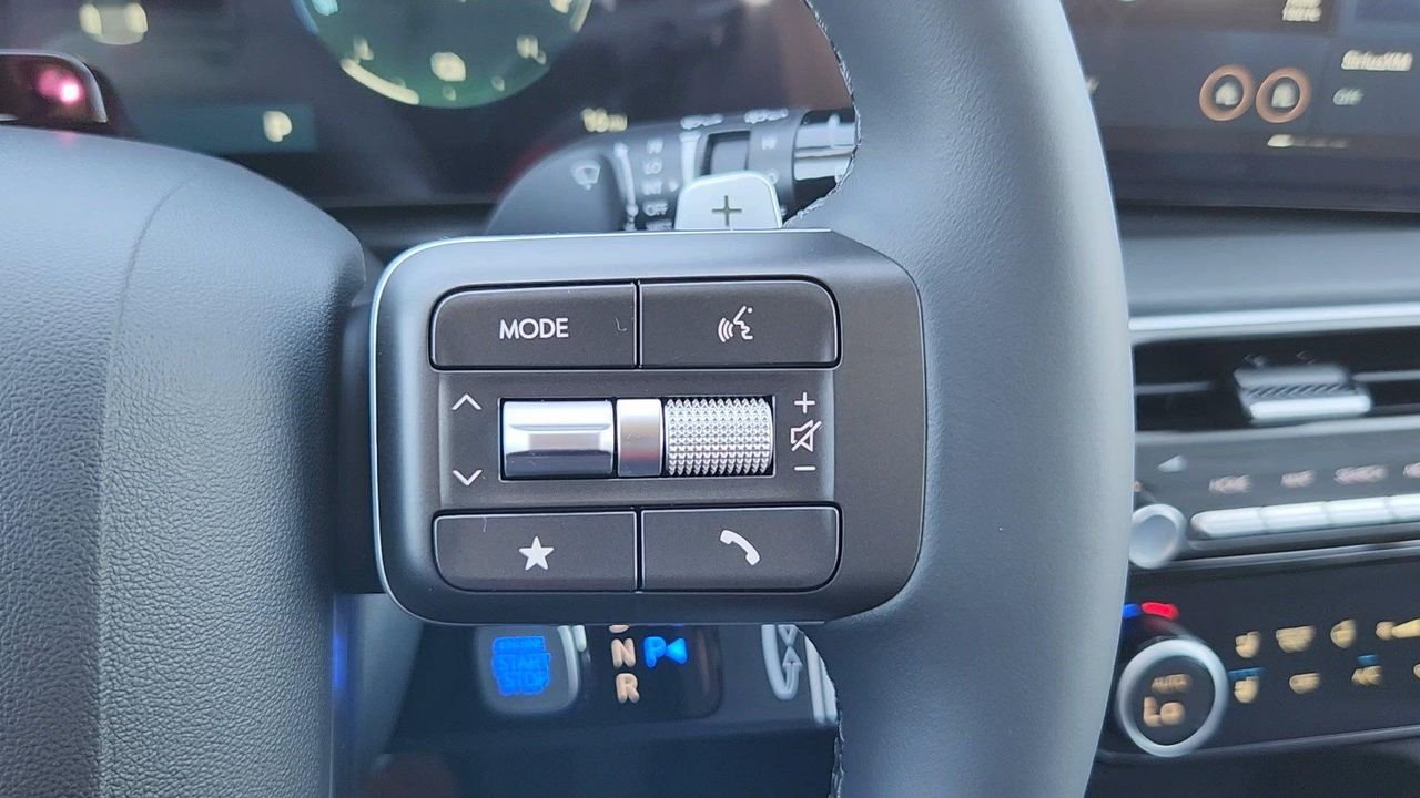 New 2027 Abyss Black Pearl Hyundai Limited 7P image 13