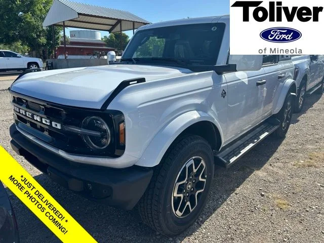 2026 Ford Bronco Outer Banks®