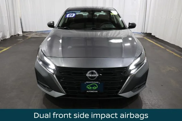 2025 Nissan Altima SV - Photo 7