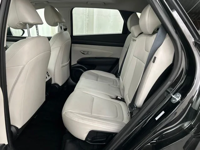 Used 2025 Black Hyundai SEL Convenience image 23