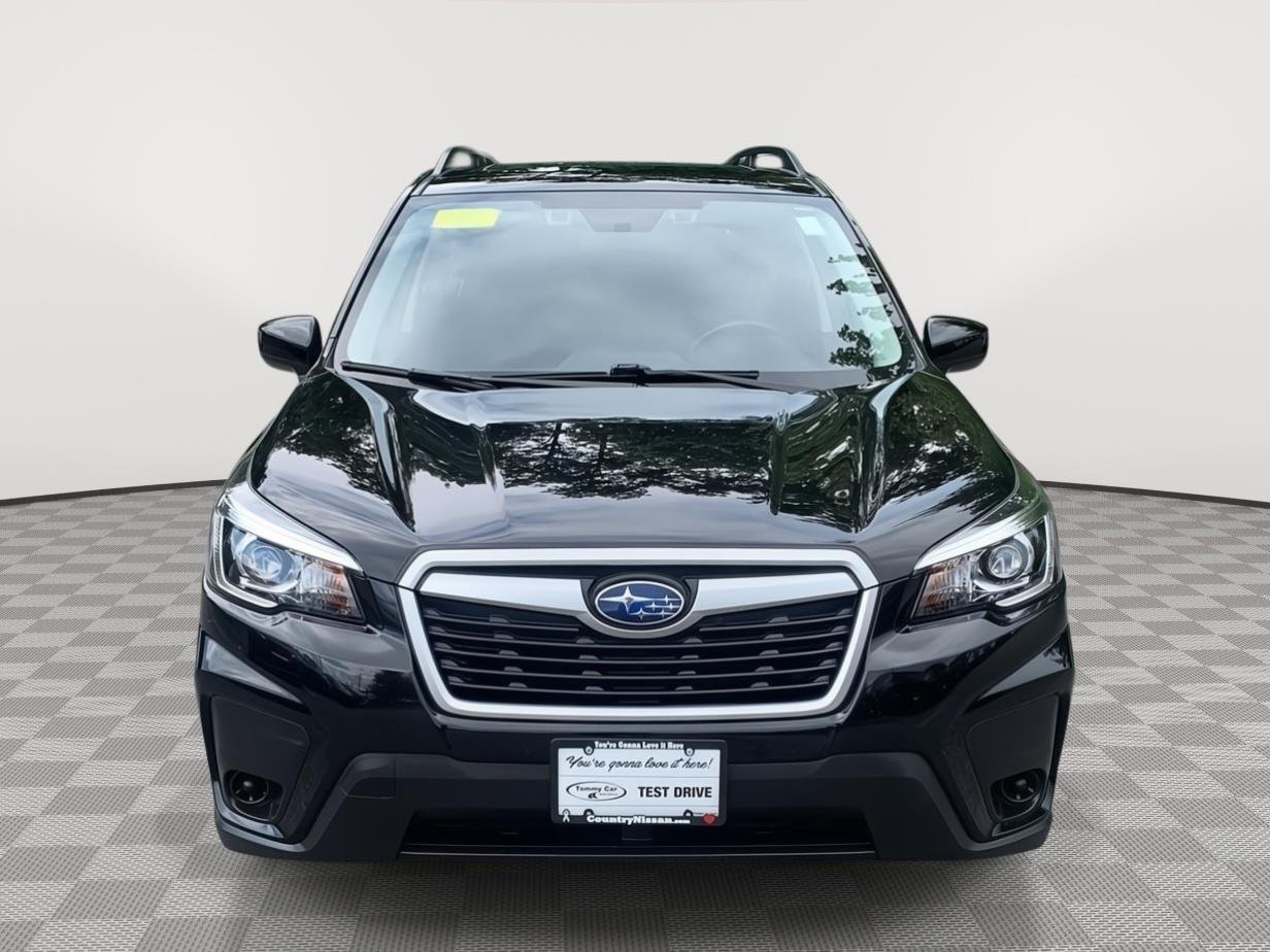 Used 2019 Crystal Black Silica Subaru Premium image 8