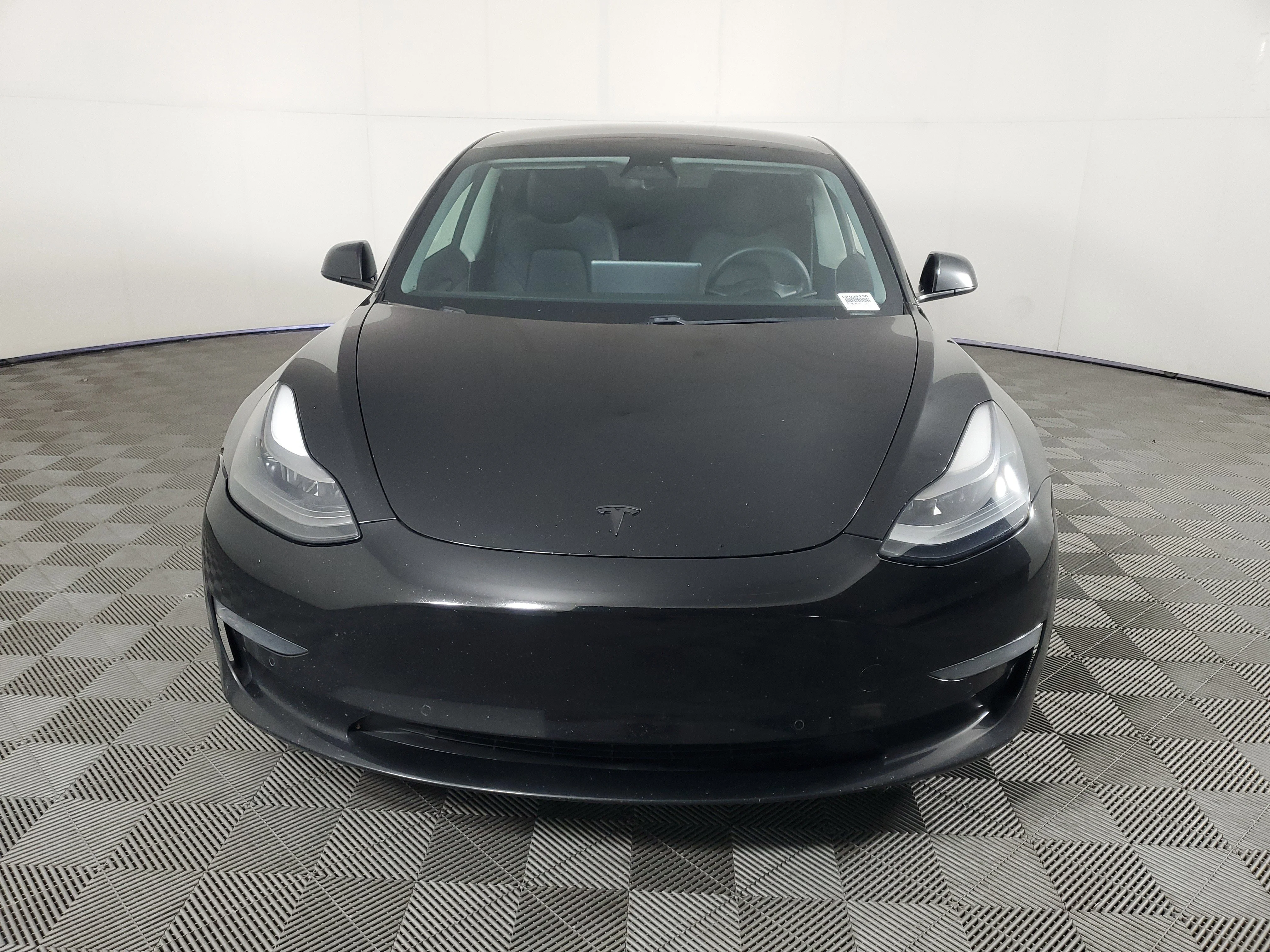 Used 2021 Solid Black Tesla Long Range image 9