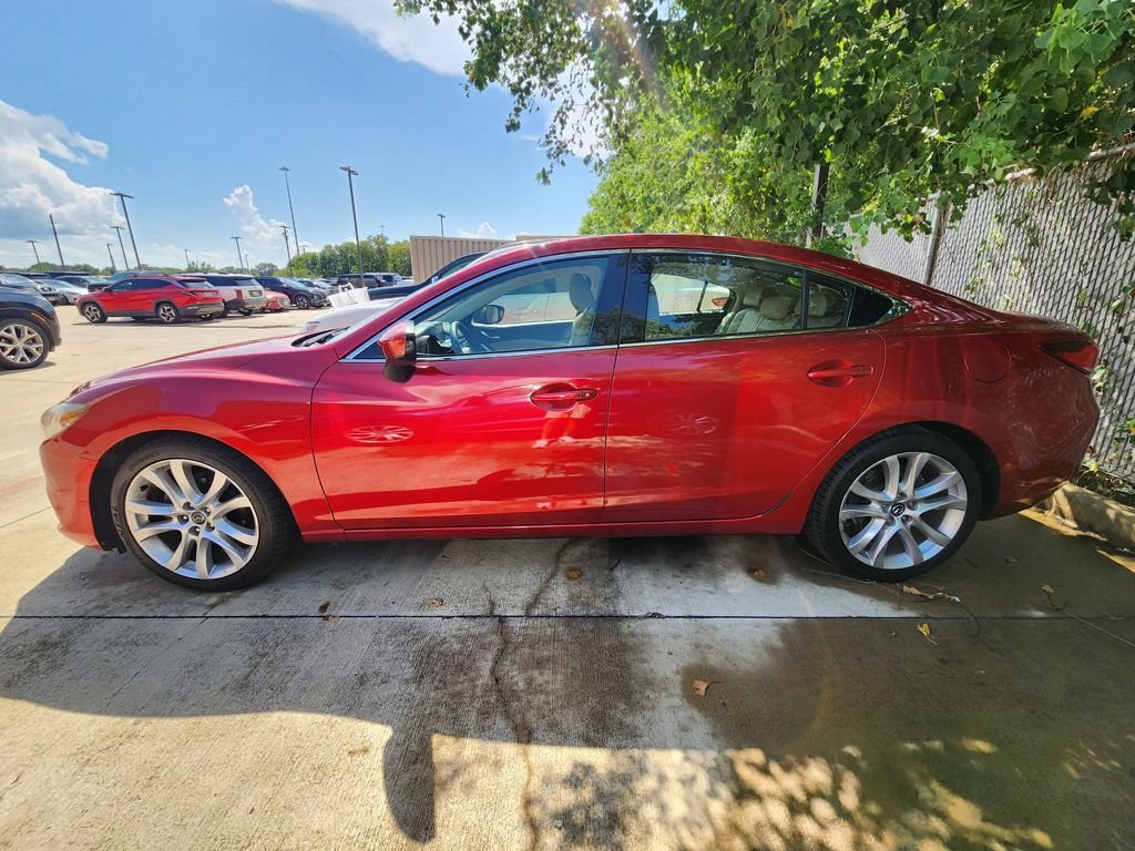 Used 2016  Mazda i Touring image 5