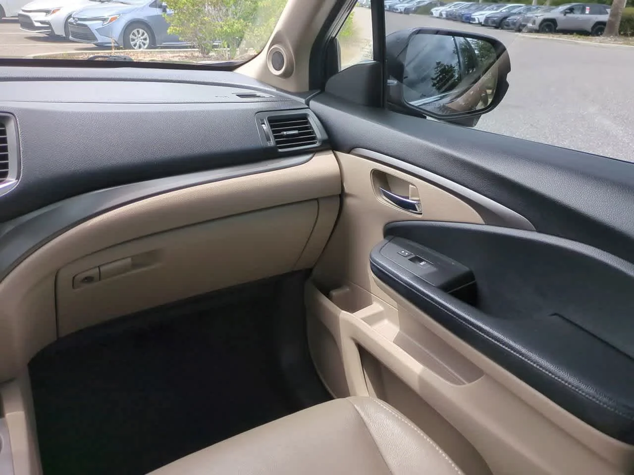 Used 2017  Honda EX-L image 17