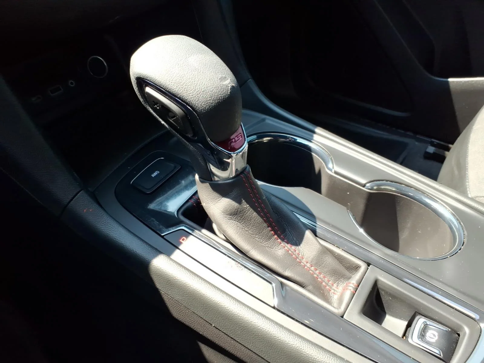 Used 2024  CHEVROLET RS image 7