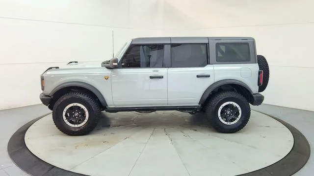 Used 2023 Gray Ford Badlands image 6