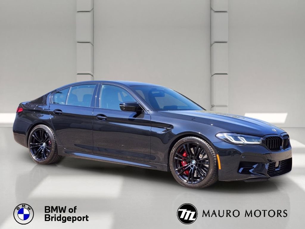 2023 BMW M5 -'s photo