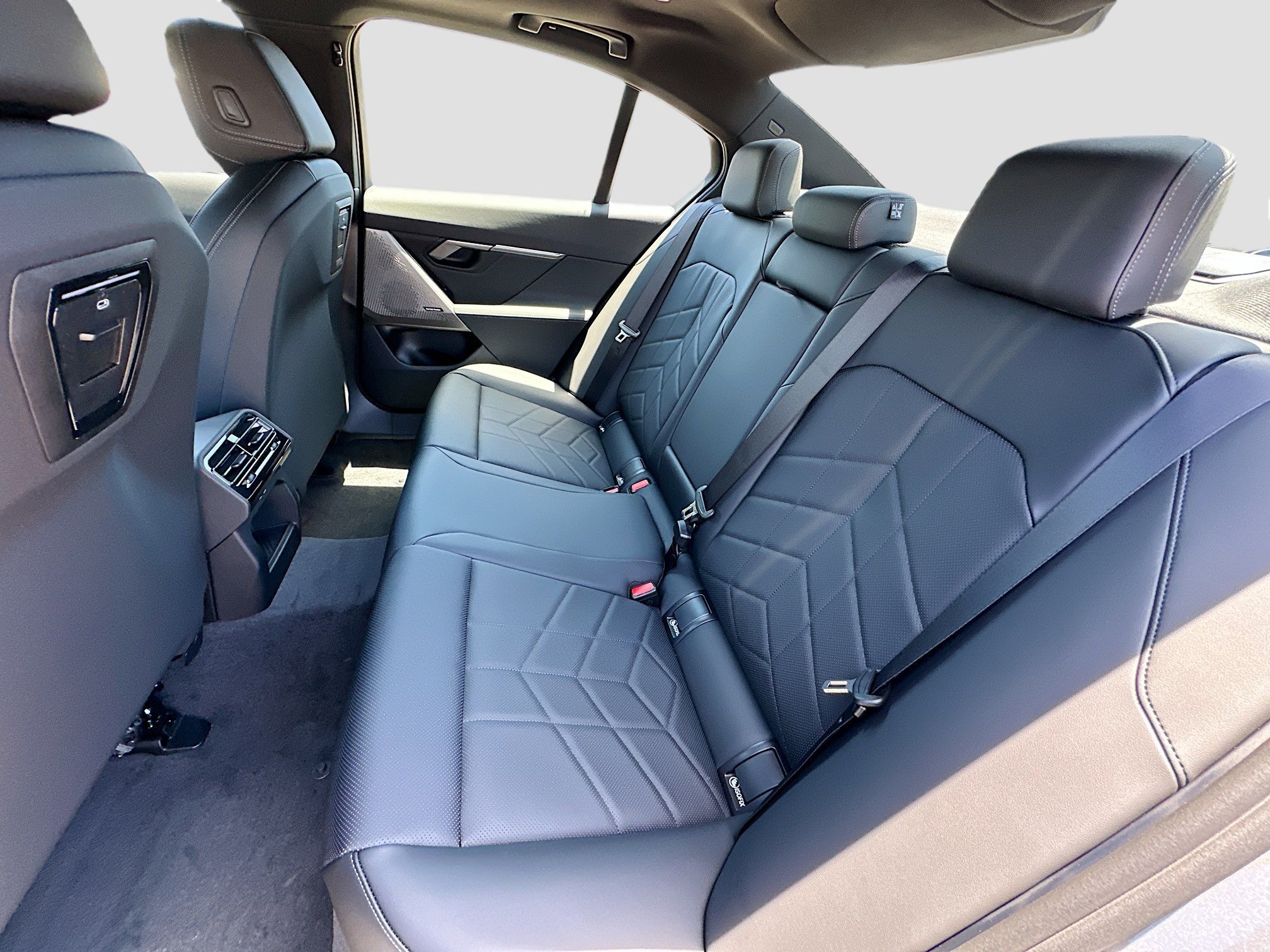 New 2027 Oxide Grey Metallic BMW 530i image 18