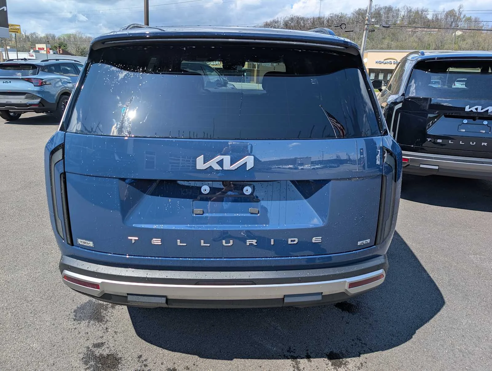 New 2027 Midnight Lake Blue Kia EX image 8